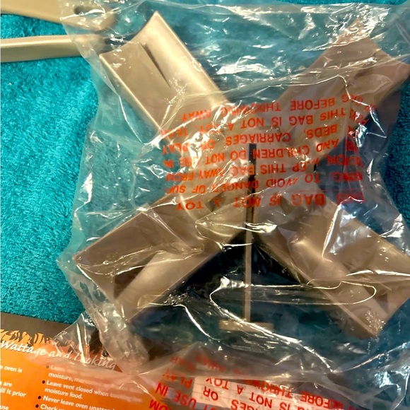 GRILL IT!  MICROWAVE SPEED GRILLER HEALTHY HAMBURGER PRESS TURNER TONGS SPICES - Picture 6 of 9